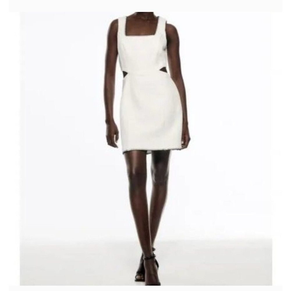 NWT Zara White Tweed Cut Out Mini Dress with Contrast Stitch Cotton Blend Size S